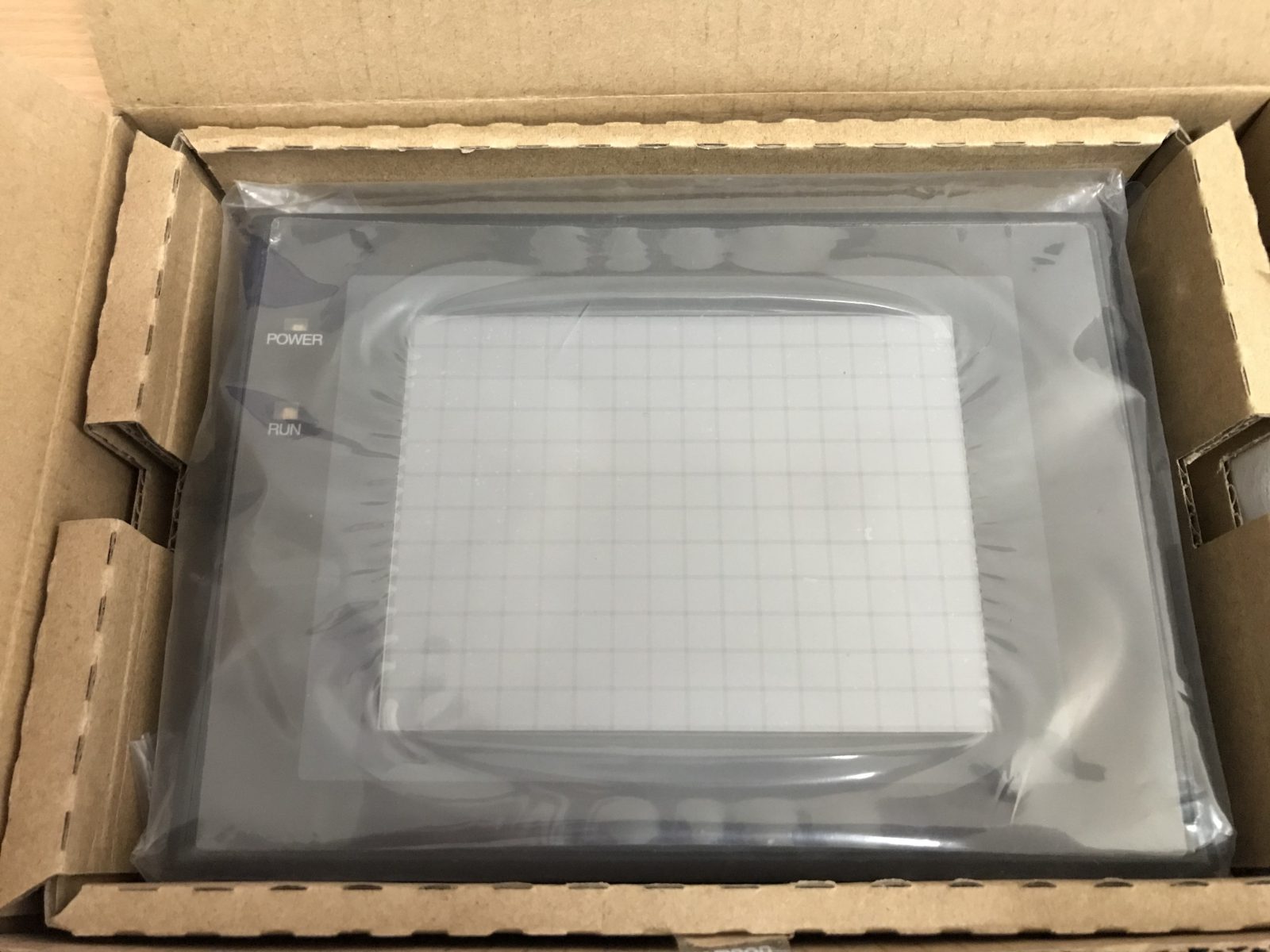 Écran Tactile Omron NT31-ST123-EV3 - Module PLC NEUF En Boîte - Origine Japon